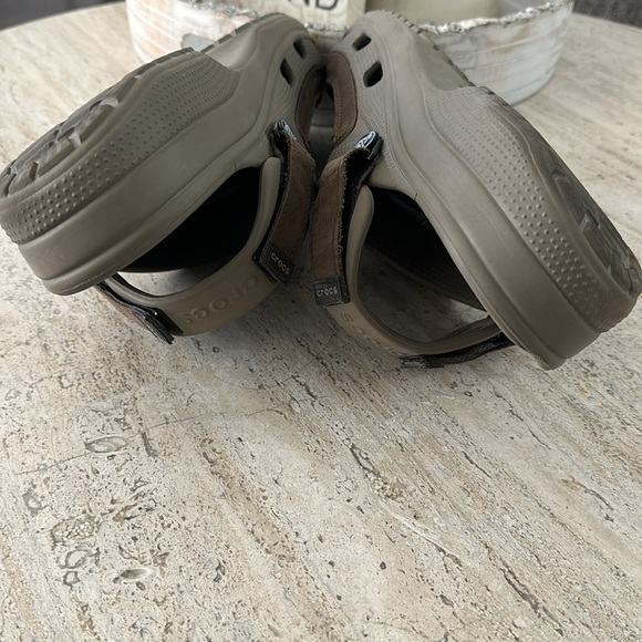 CROCS Yukon Vista Clog Sz 15 Men’s flexible faux leather Velcro strap Tan Brown - Picture 12 of 16